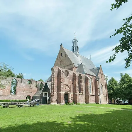 Semi Detached House With Garden In Quiet Location Within Walking Distance Of The Centre Of Bergen