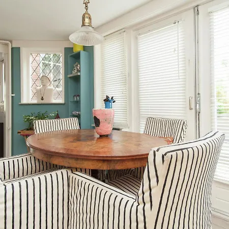 Casa vacanze Semi Detached House With Garden In Quiet Location Within Walking Distance Of The Centre Of Bergen