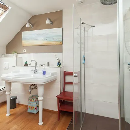 Semi Detached House With Garden In Quiet Location Within Walking Distance Of The Centre Of Bergen